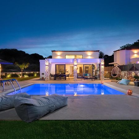 Aiora Luxury Villas Афанту Екстериор снимка