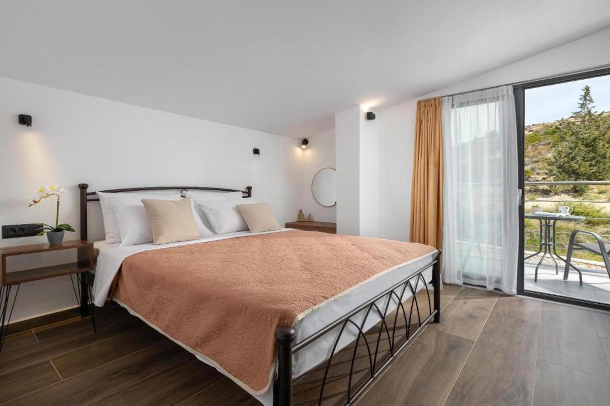 Aiora Luxury Villas Афанту Екстериор снимка
